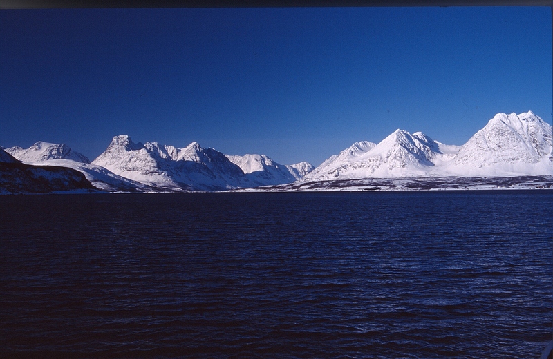 126 2001 Alpes sur fjord